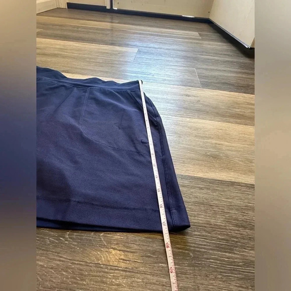 NIKE Women’s Navy Blue Golf Tennis Active Wear Skirt With Shorts Size Medium - Picture 5 of 9